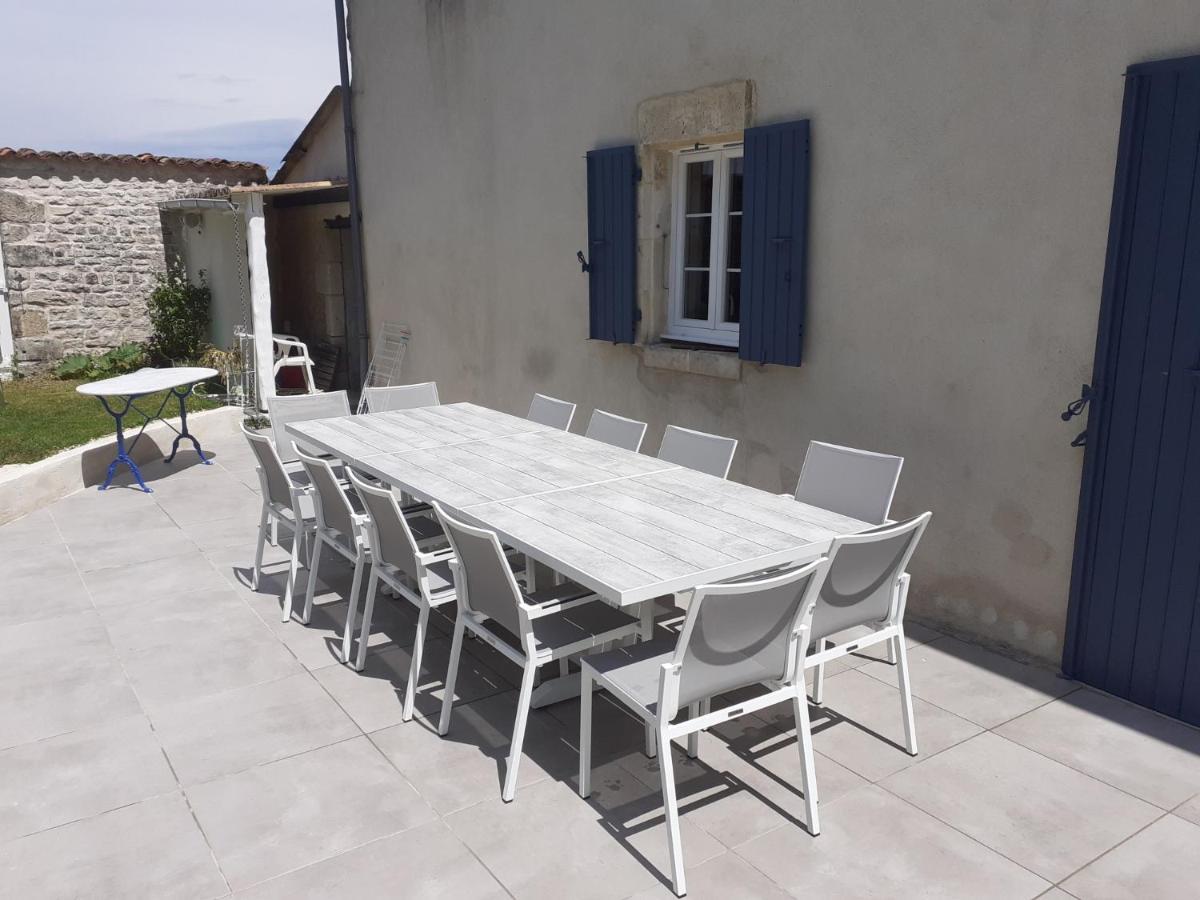 Campagne Ocean Bed & Breakfast Montroy Bagian luar foto